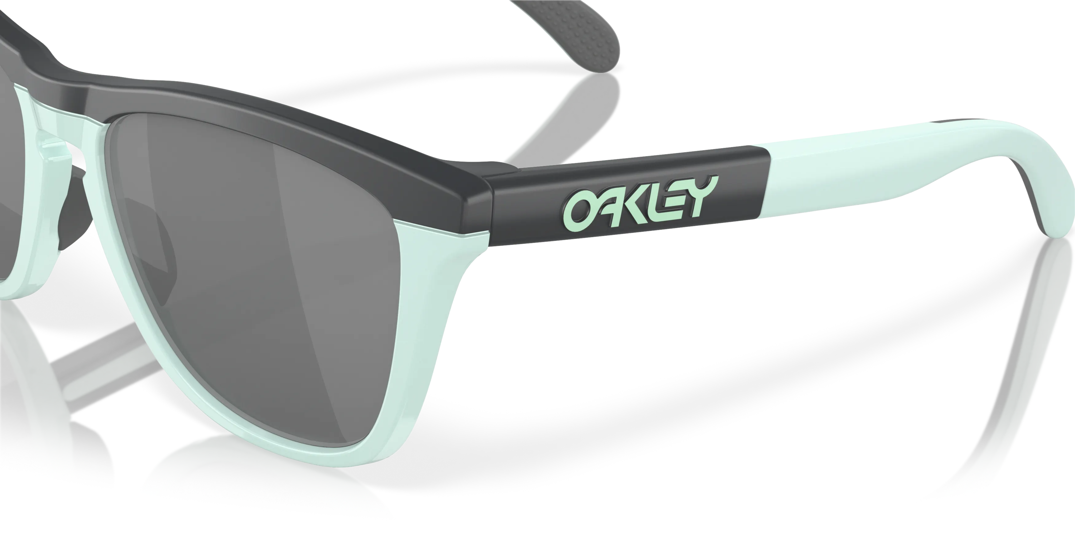 Detail01, Oakley Frogskins Range OO9284 928403