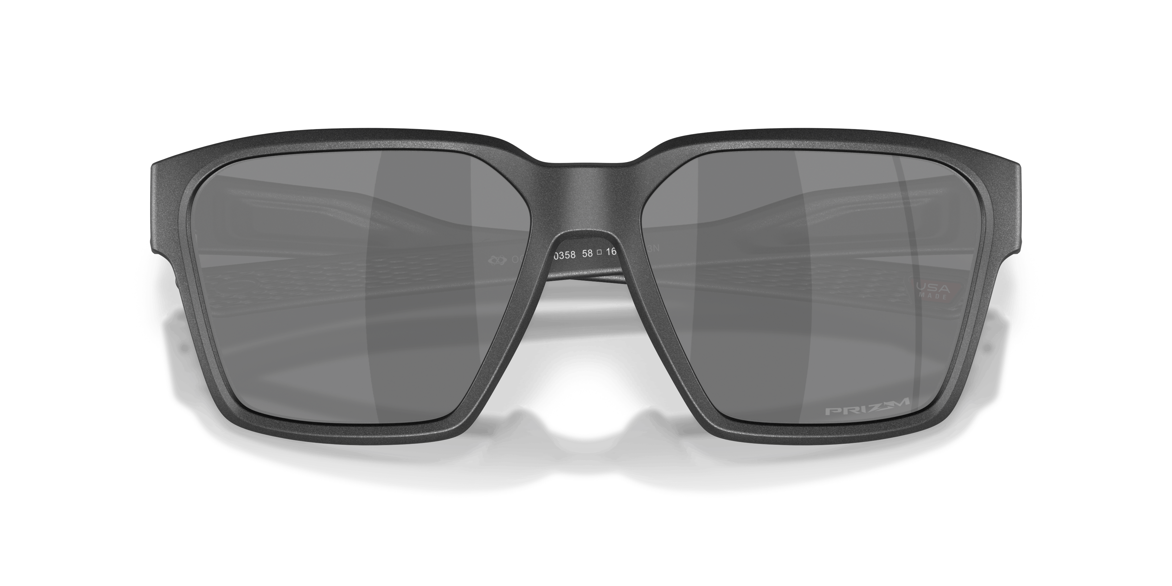 Folded, Oakley Briza OO9497 944027