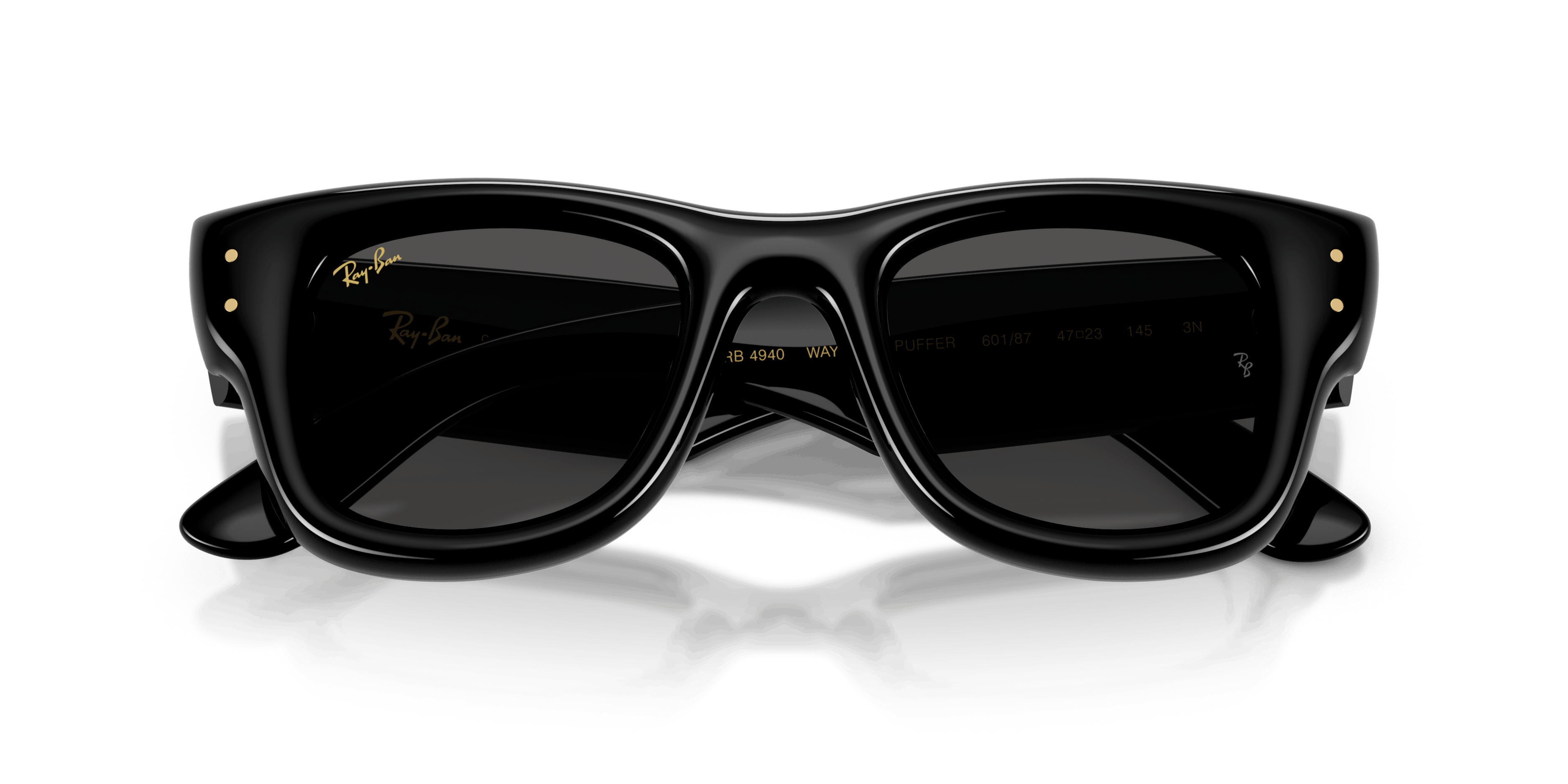 Folded, Ray-Ban Wayfarer Puffer RB4940 601/87