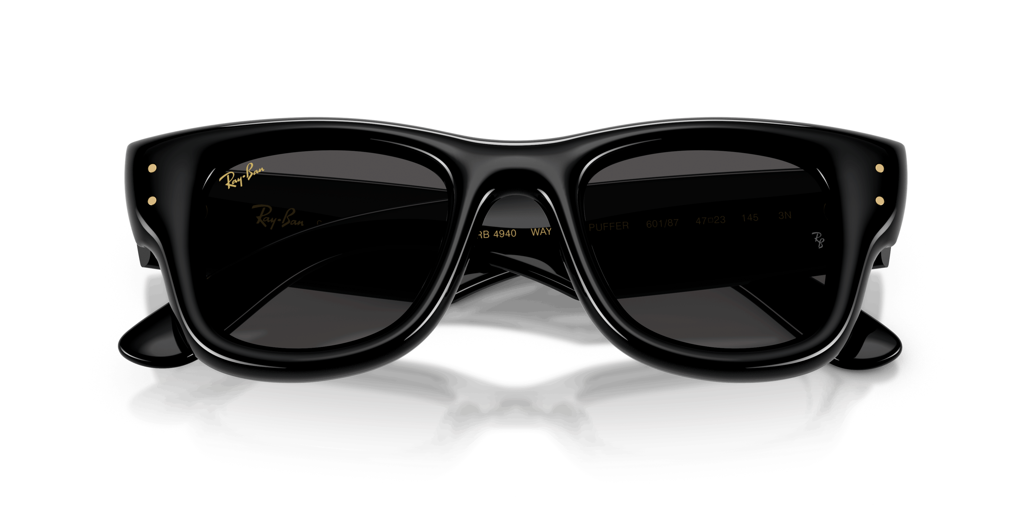 Folded, Ray-Ban Wayfarer Puffer RB4940 601/87
