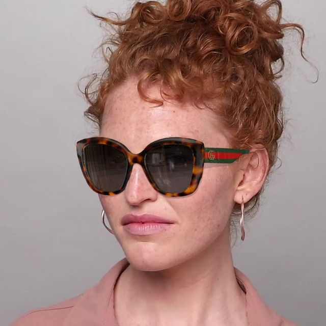 On_Model_Female02 Gucci GG 0860S Sunglasses Brown / Tortoise Shell