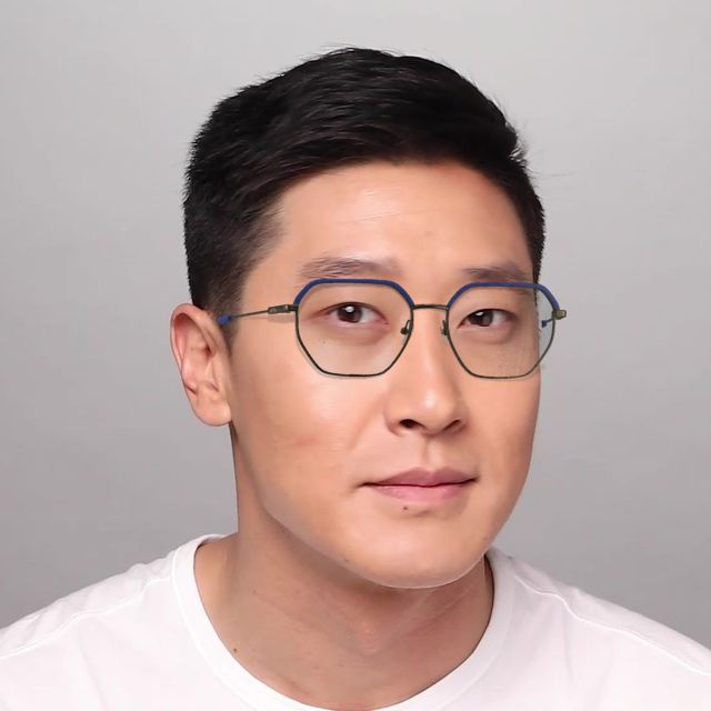 On_Model_Male03 Unofficial UO1153 Glasses Transparent / Grey