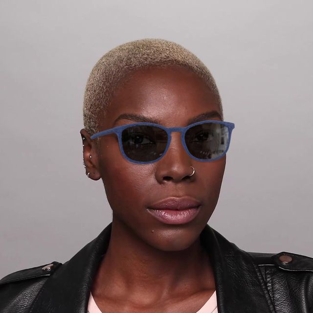 [products.image.on_model_female01] Seen SNSU0020 Sunglasses