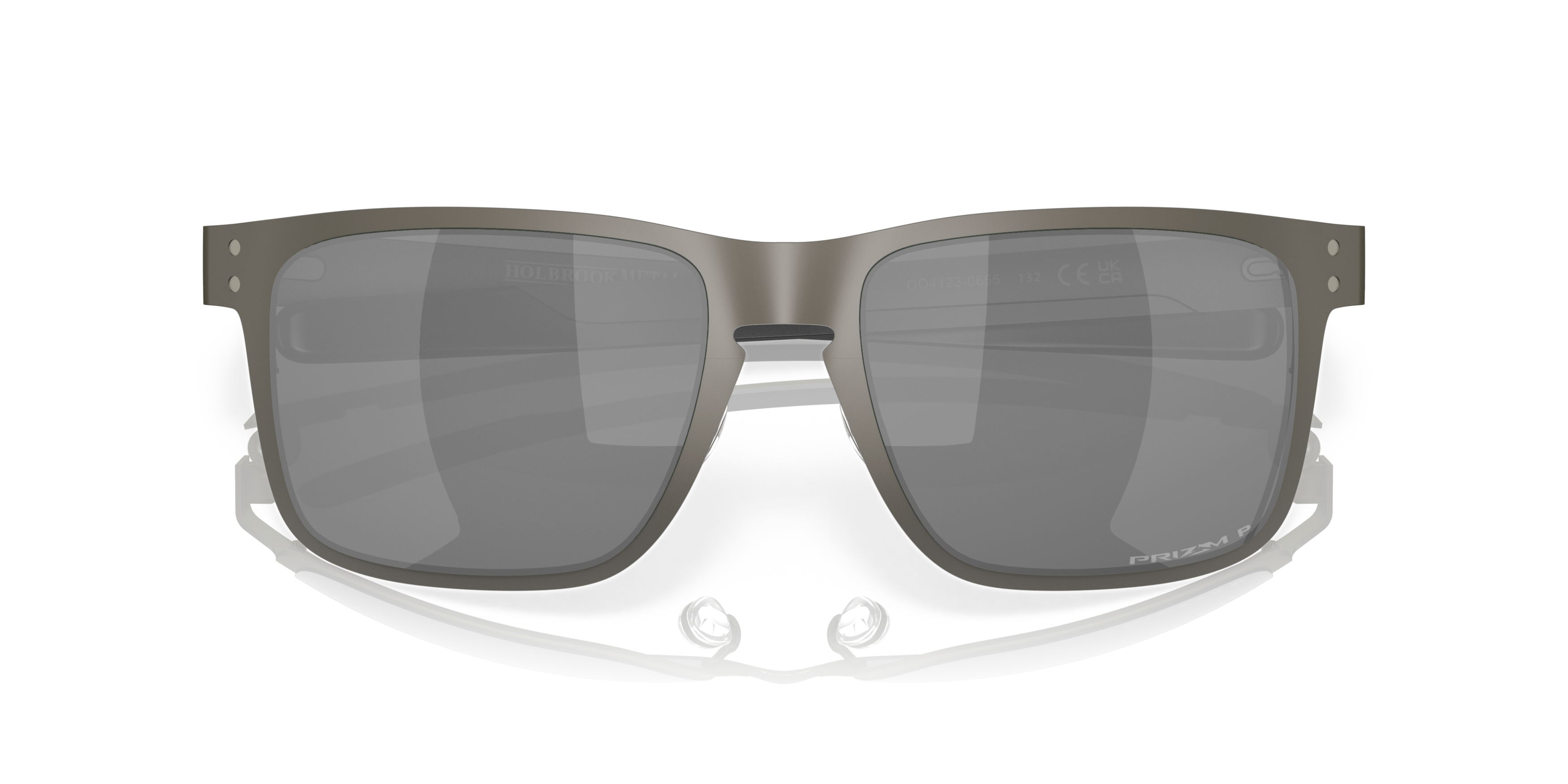 Folded Oakley Holbrook Metal OO 4123 Sunglasses Silver / Grey